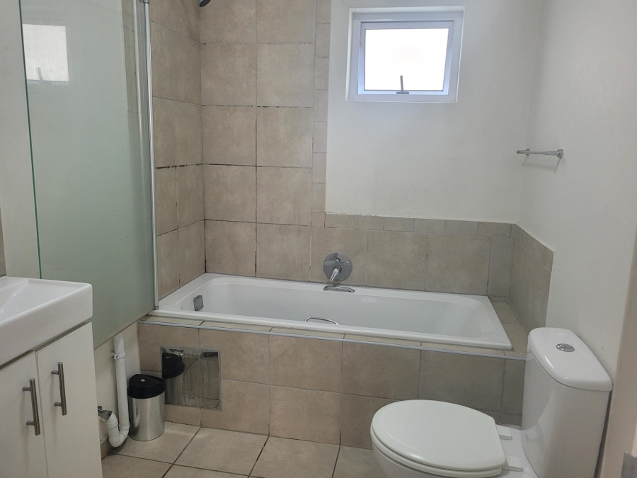 2 Bedroom Property for Sale in Highbury Western Cape